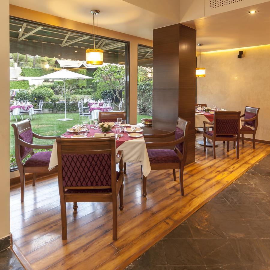 Hotel Hilltone Monte Abu Exterior foto